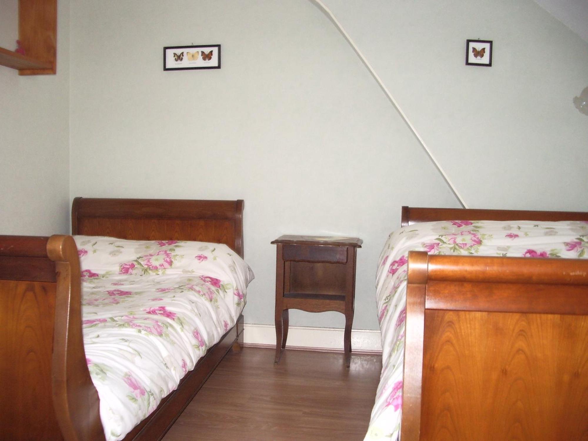 Bed and Breakfast Les Glycines Plaimpied-Givaudins Exterior foto