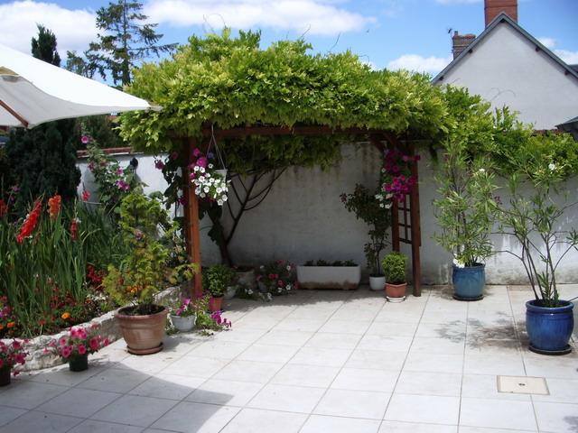 Bed and Breakfast Les Glycines Plaimpied-Givaudins Exterior foto